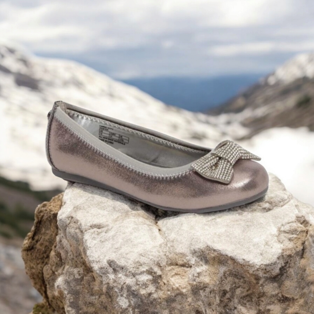 Stuart Weitzman Girl’s Size 4 Fannie Glitz Pewter Ballet Flat Bow, Rose Gold